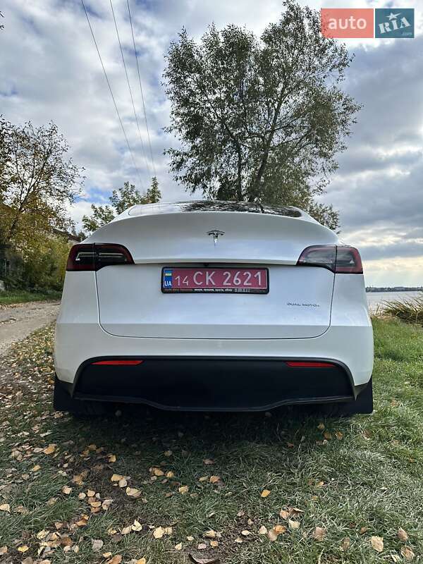 Позашляховик / Кросовер Tesla Model Y 2023 в Тернополі фото 2 Позашляховик / Кросовер Tesla Model Y 2023 в Тернополі