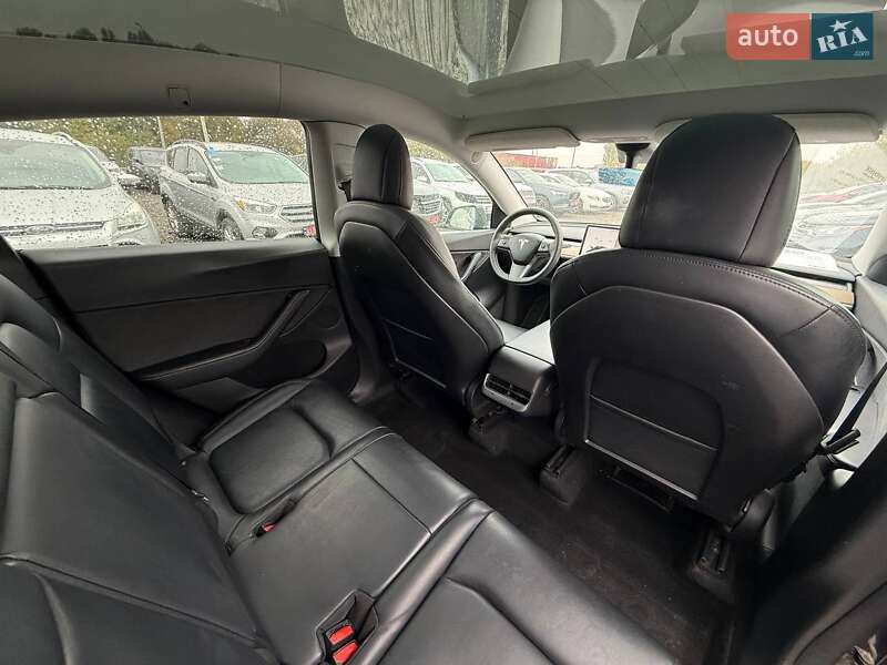 Позашляховик / Кросовер Tesla Model Y 2021 в Луцьку фото 9 Позашляховик / Кросовер Tesla Model Y 2021 в Луцьку
