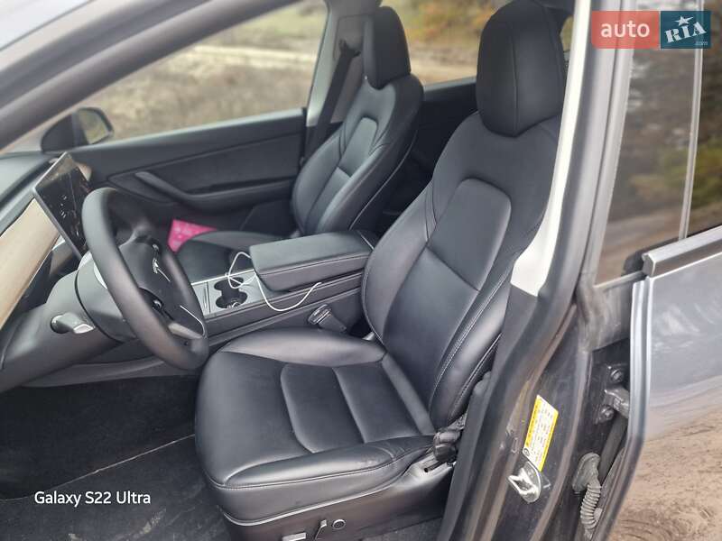 Внедорожник / Кроссовер Tesla Model Y 2021 в Черкассах