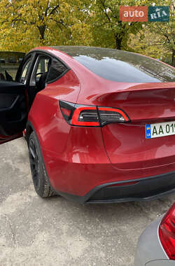 Внедорожник / Кроссовер Tesla Model Y 2023 в 