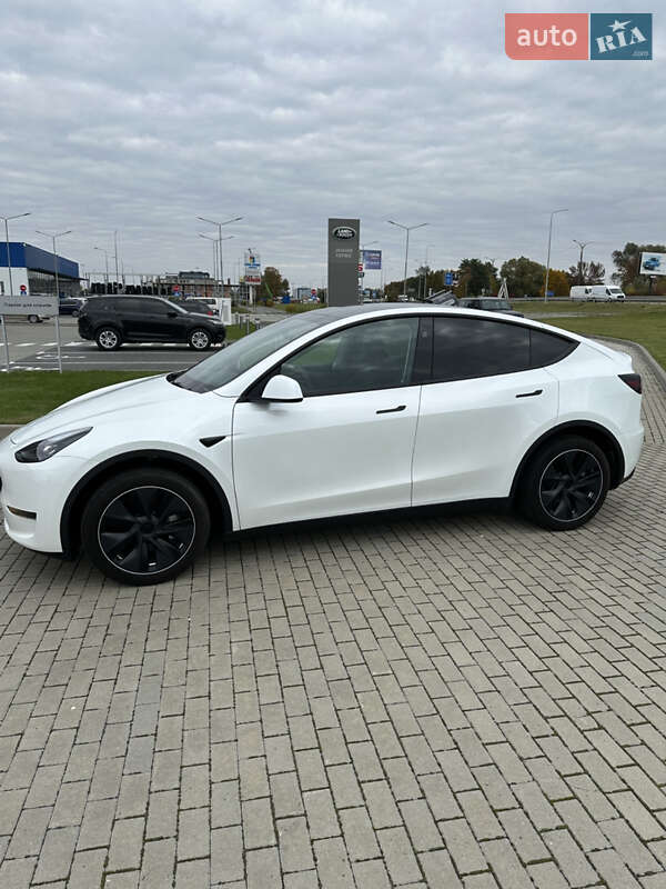 Внедорожник / Кроссовер Tesla Model Y 2024 в Львове фото 8 Внедорожник / Кроссовер Tesla Model Y 2024 в Львове