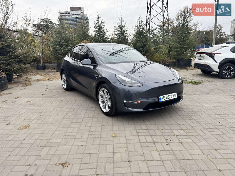 Позашляховик / Кросовер Tesla Model Y 2023 в Дніпрі фото 3 Позашляховик / Кросовер Tesla Model Y 2023 в Дніпрі