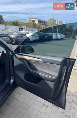 Внедорожник / Кроссовер Tesla Model Y 2023 в 