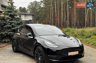Внедорожник / Кроссовер Tesla Model Y 2023 в 
