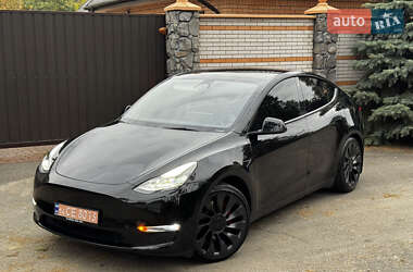 Внедорожник / Кроссовер Tesla Model Y 2023 в 