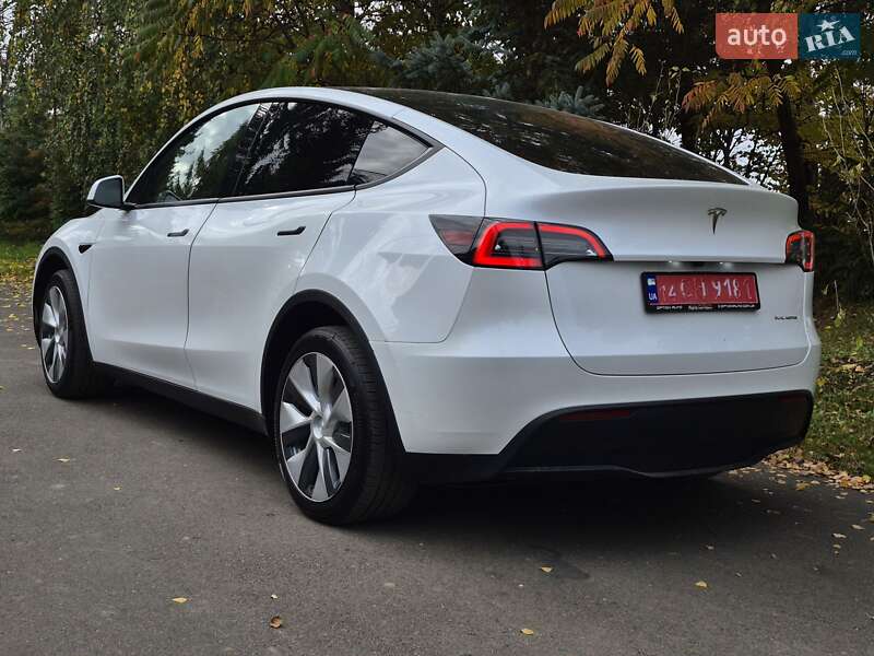 Позашляховик / Кросовер Tesla Model Y 2023 в Львові фото 3 Позашляховик / Кросовер Tesla Model Y 2023 в Львові
