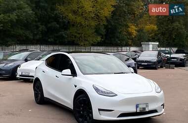 Внедорожник / Кроссовер Tesla Model Y 2021 в 
