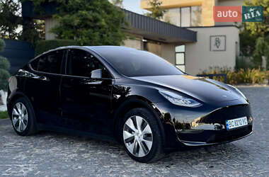 Позашляховик / Кросовер Tesla Model Y 2020 в 