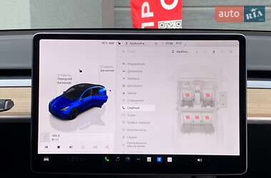Позашляховик / Кросовер Tesla Model Y 2024 в 