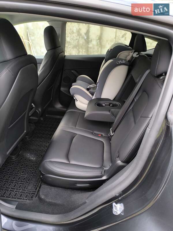 Позашляховик / Кросовер Tesla Model Y 2024 в Вінниці фото 19 Позашляховик / Кросовер Tesla Model Y 2024 в Вінниці