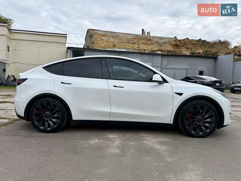 Позашляховик / Кросовер Tesla Model Y 2021 в Одесі