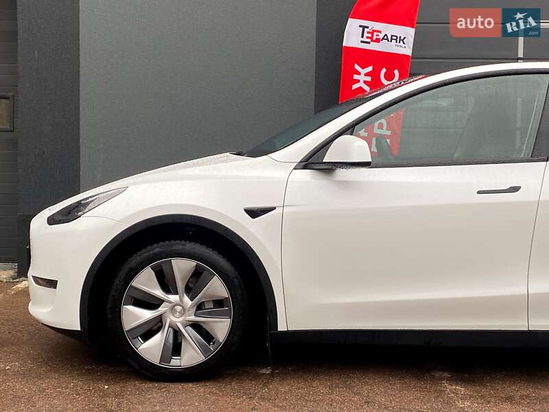 Позашляховик / Кросовер Tesla Model Y 2022 в Києві фото 5 Позашляховик / Кросовер Tesla Model Y 2022 в Києві