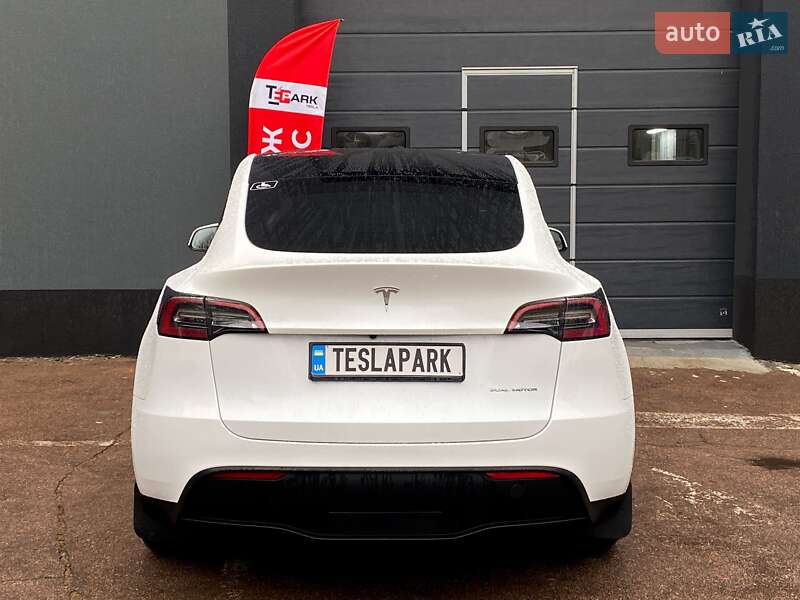 Позашляховик / Кросовер Tesla Model Y 2022 в Києві фото 9 Позашляховик / Кросовер Tesla Model Y 2022 в Києві