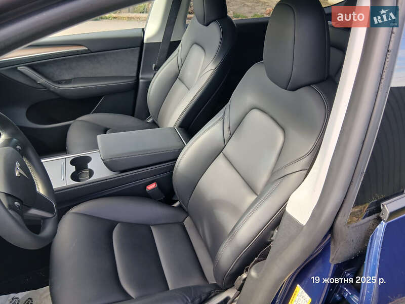 Позашляховик / Кросовер Tesla Model Y 2023 в Буську