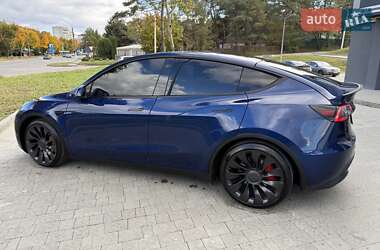 Позашляховик / Кросовер Tesla Model Y 2021 в 