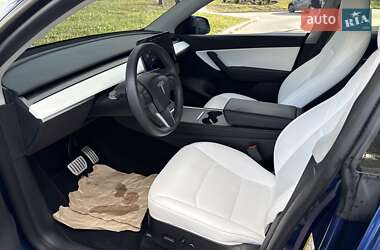 Позашляховик / Кросовер Tesla Model Y 2021 в 