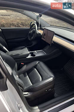 Позашляховик / Кросовер Tesla Model Y 2022 в 