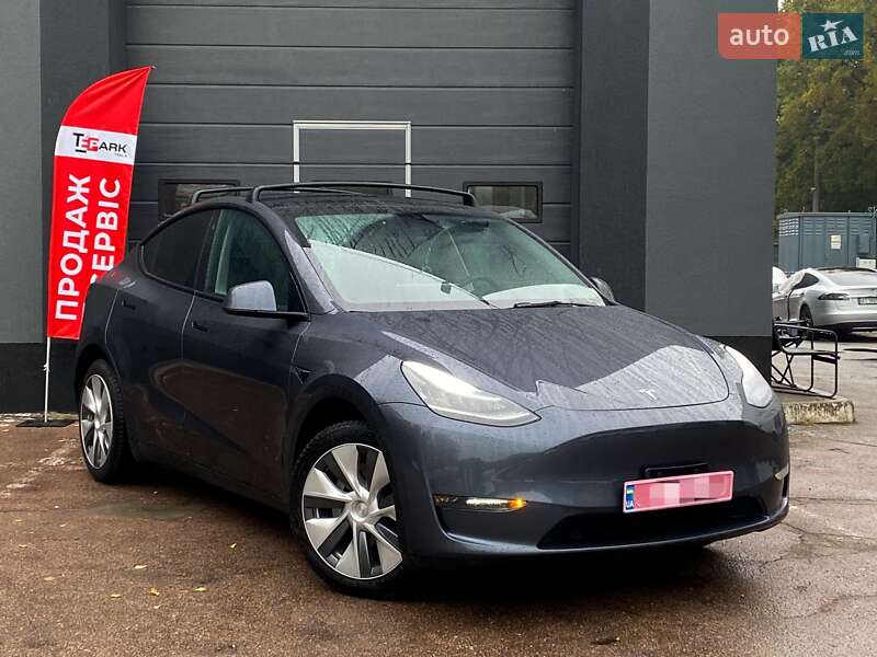Tesla Model Y 2022