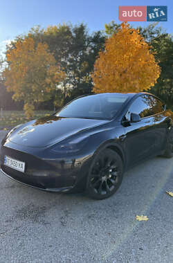 Позашляховик / Кросовер Tesla Model Y 2023 в  фото 3 Позашляховик / Кросовер Tesla Model Y 2023 в