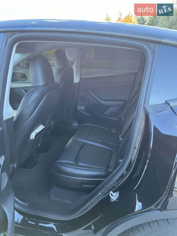 Внедорожник / Кроссовер Tesla Model Y 2023 в Львове фото 29 Внедорожник / Кроссовер Tesla Model Y 2023 в Львове