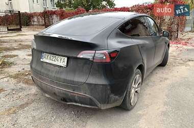 Позашляховик / Кросовер Tesla Model Y 2021 в  фото 15 Позашляховик / Кросовер Tesla Model Y 2021 в