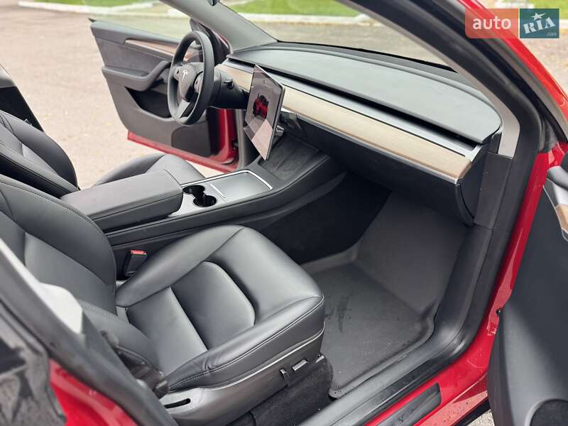 Внедорожник / Кроссовер Tesla Model Y 2023 в Хмельнике