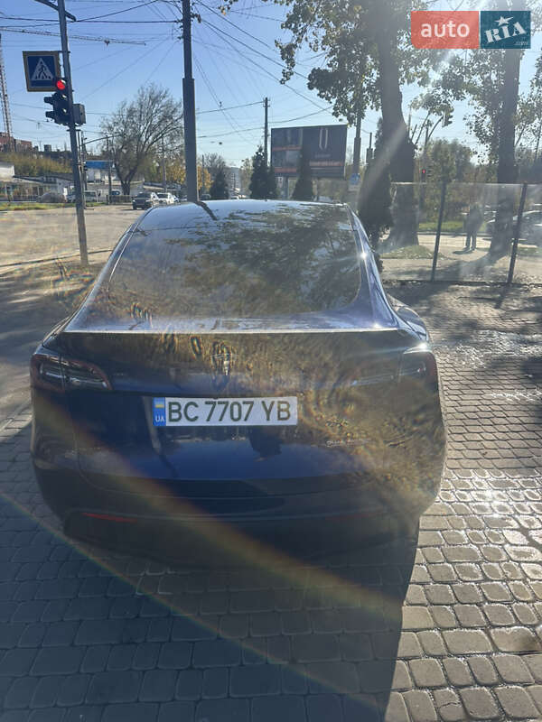 Позашляховик / Кросовер Tesla Model Y 2022 в Львові