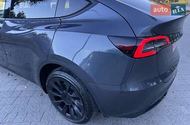 Внедорожник / Кроссовер Tesla Model Y 2022 в 