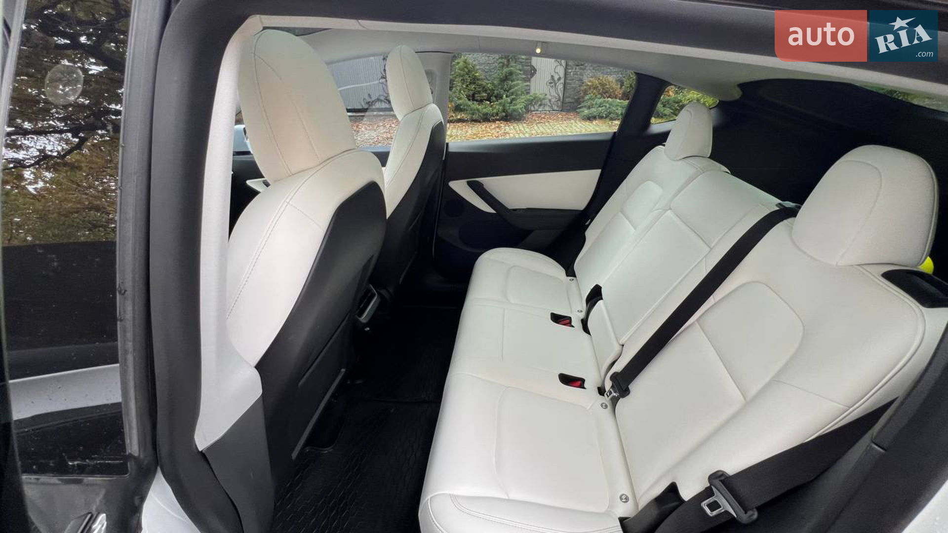 2020 Tesla Model Y - мініатюра 4