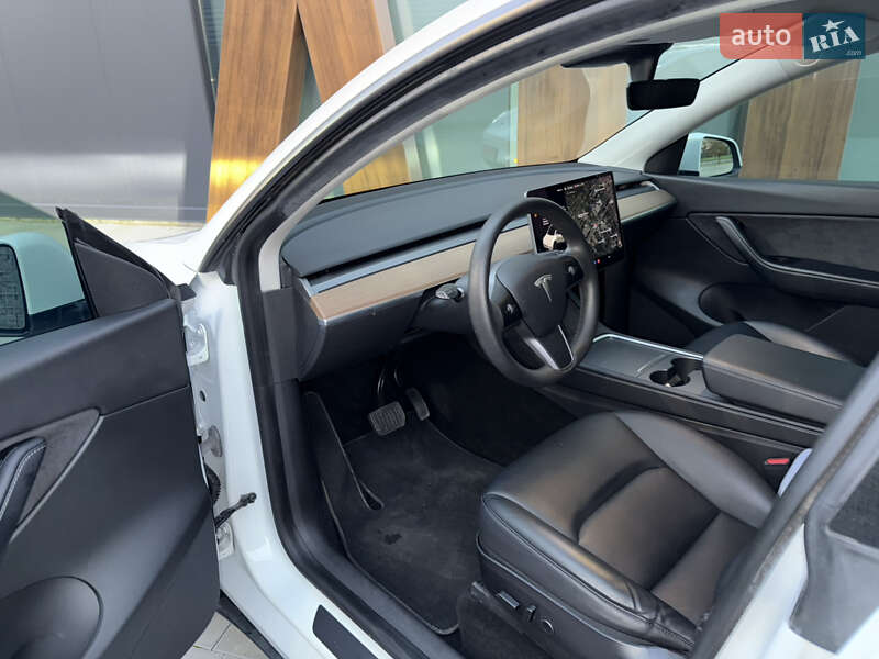 Позашляховик / Кросовер Tesla Model Y 2021 в Луцьку