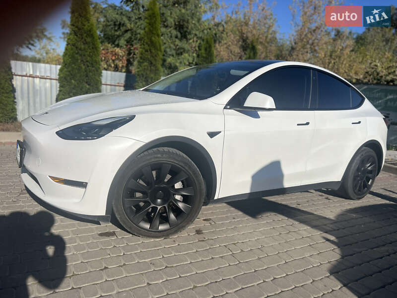 Внедорожник / Кроссовер Tesla Model Y 2022 в Ивано-Франковске