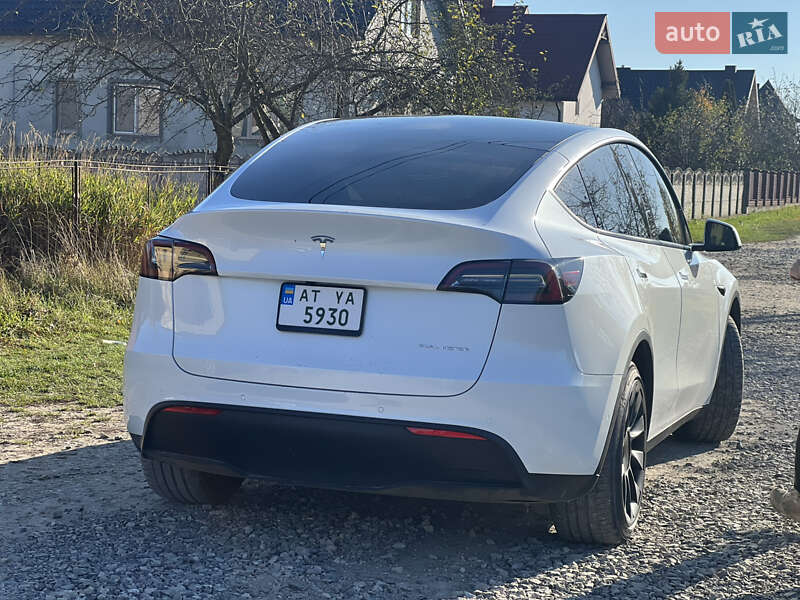 Внедорожник / Кроссовер Tesla Model Y 2022 в Ивано-Франковске