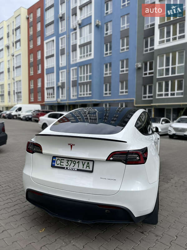 Внедорожник / Кроссовер Tesla Model Y 2021 в Черновцах