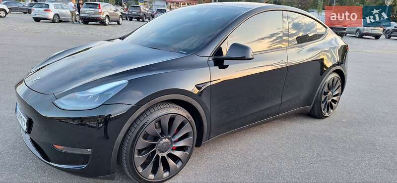 Позашляховик / Кросовер Tesla Model Y 2023 в Харкові фото 2 Позашляховик / Кросовер Tesla Model Y 2023 в Харкові