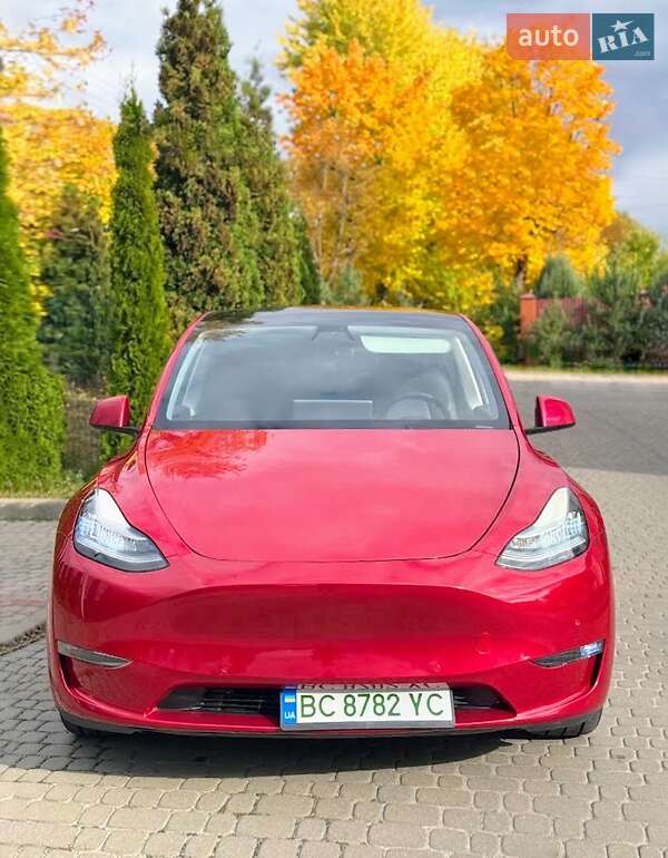 Внедорожник / Кроссовер Tesla Model Y 2021 в 