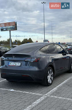 Позашляховик / Кросовер Tesla Model Y 2023 в  фото 7 Позашляховик / Кросовер Tesla Model Y 2023 в
