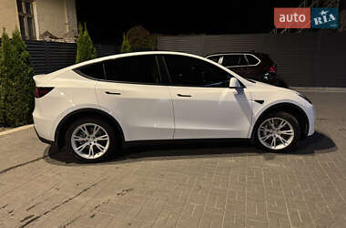 Внедорожник / Кроссовер Tesla Model Y 2022 в 