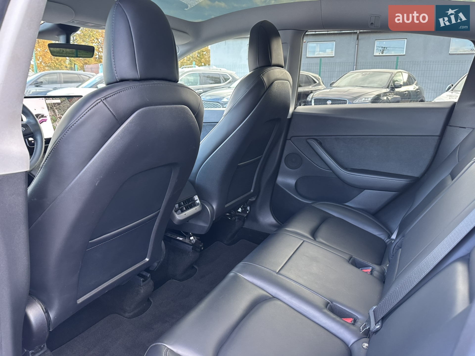 2021 Tesla Model Y - мініатюра 8