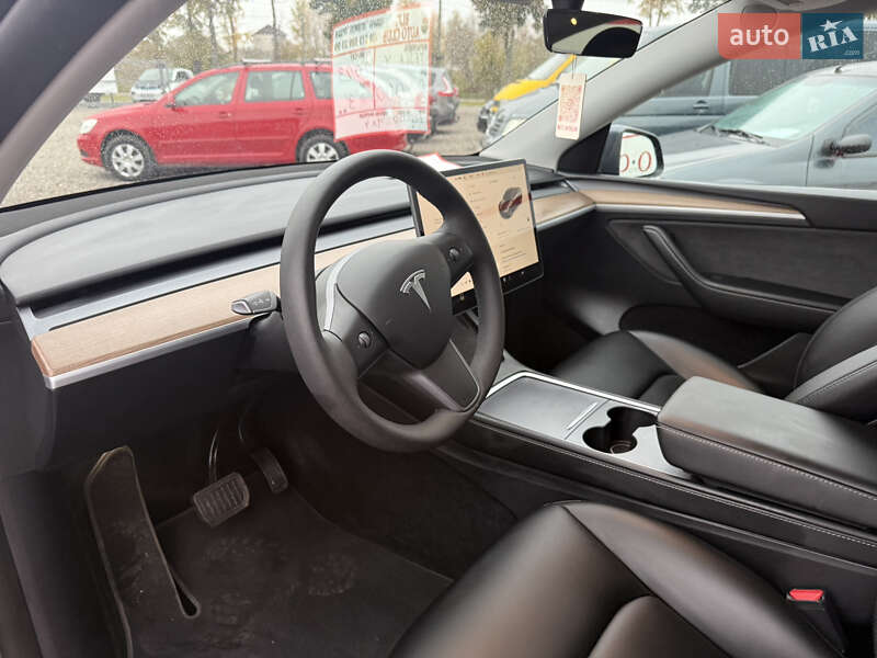 Позашляховик / Кросовер Tesla Model Y 2023 в Переяславі фото 21 Позашляховик / Кросовер Tesla Model Y 2023 в Переяславі