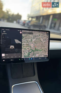 Внедорожник / Кроссовер Tesla Model Y 2021 в 