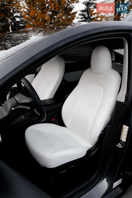 Внедорожник / Кроссовер Tesla Model Y 2022 в Луцке