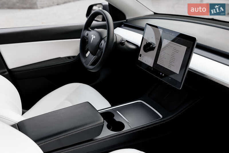 Внедорожник / Кроссовер Tesla Model Y 2022 в Луцке