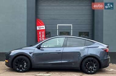 Позашляховик / Кросовер Tesla Model Y 2023 в 