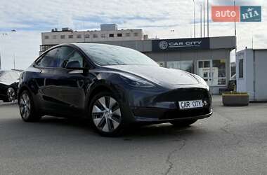 Внедорожник / Кроссовер Tesla Model Y 2024 в Киеве