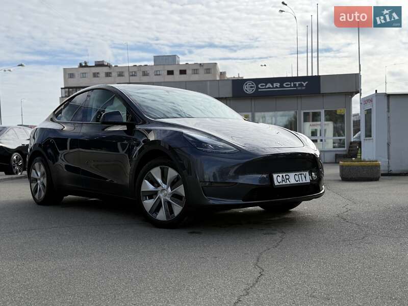 Tesla Model Y 2024 Tesla Model Y 2024