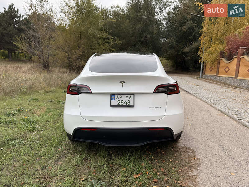 Внедорожник / Кроссовер Tesla Model Y 2021 в Запорожье