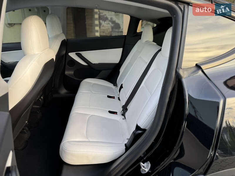 Позашляховик / Кросовер Tesla Model Y 2020 в Луцьку фото 31 Позашляховик / Кросовер Tesla Model Y 2020 в Луцьку