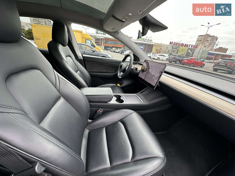 Позашляховик / Кросовер Tesla Model Y 2021 в Києві фото 3 Позашляховик / Кросовер Tesla Model Y 2021 в Києві