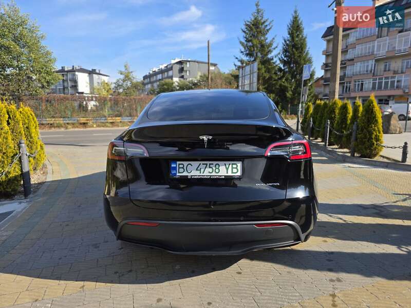 Позашляховик / Кросовер Tesla Model Y 2022 в Львові