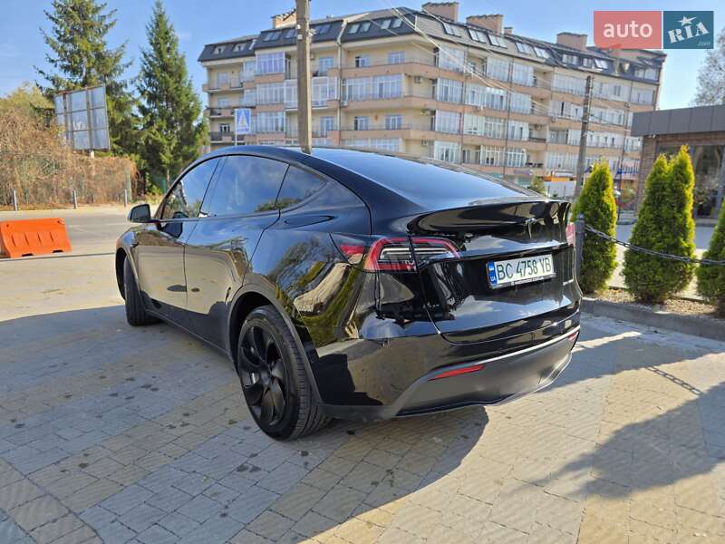 Позашляховик / Кросовер Tesla Model Y 2022 в Львові